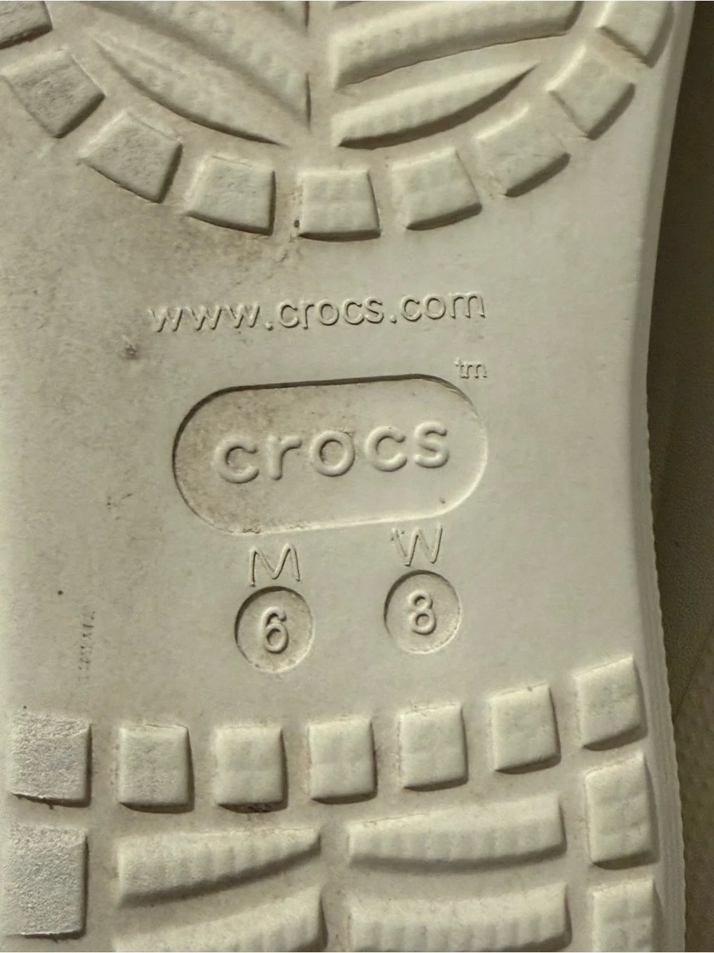 Crocs Mega Crush Platform Sandal Cream Women's Sz 8 flower pearls Jibbits bridal